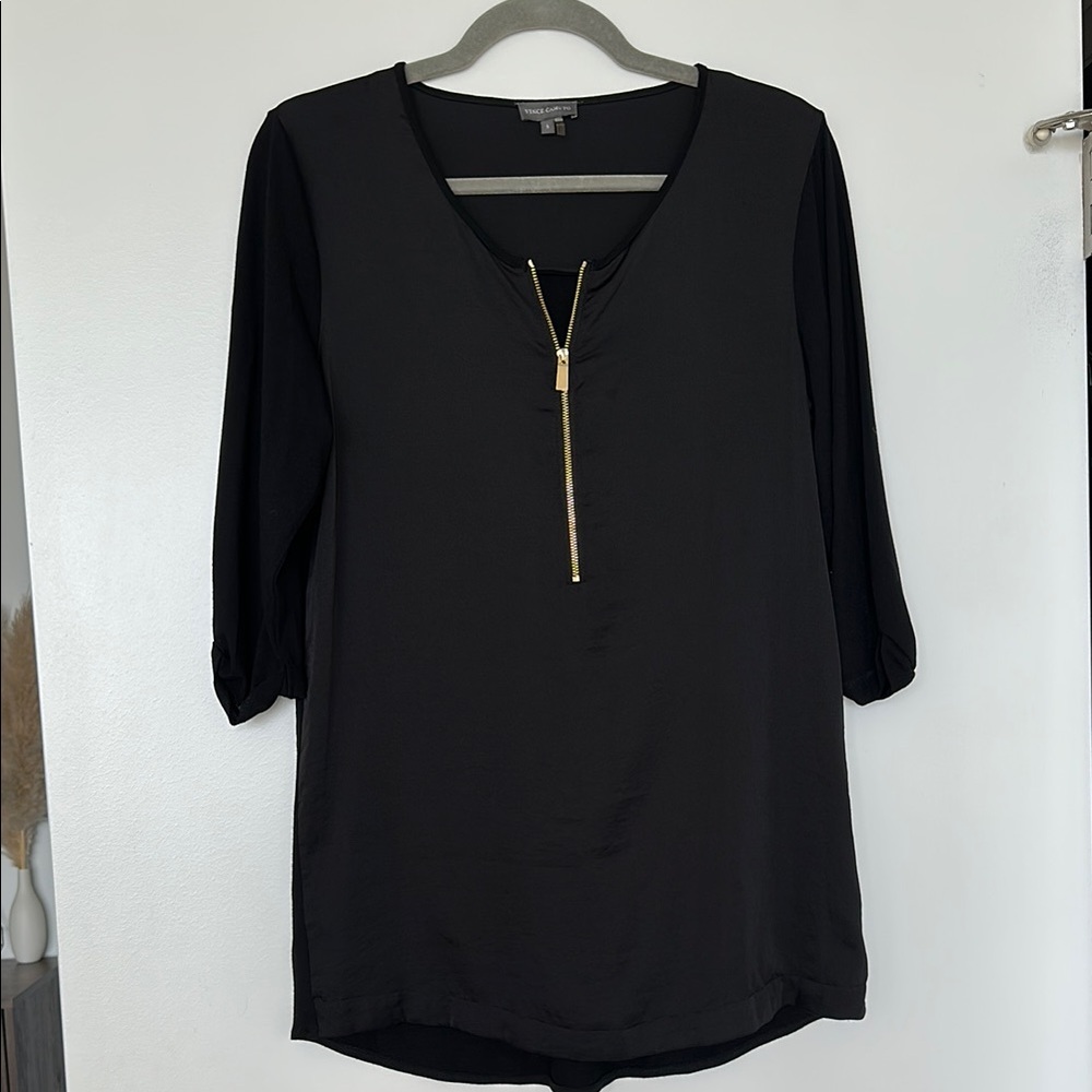 Vince Camuto Black Zippered Relaxed Blouse